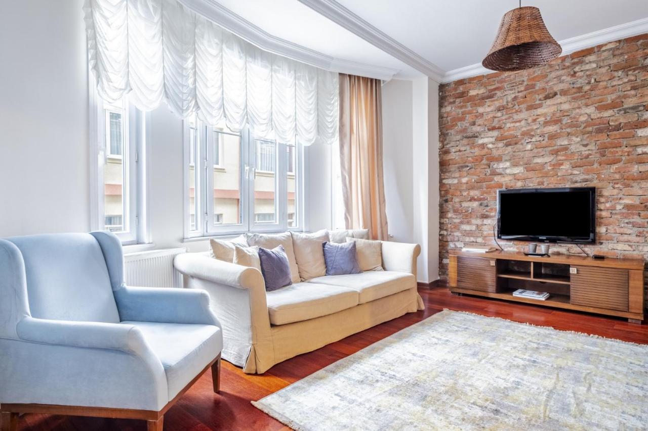 Centrally Located Apartment With Balcony In Sisli อิสตันบูล ภายนอก รูปภาพ