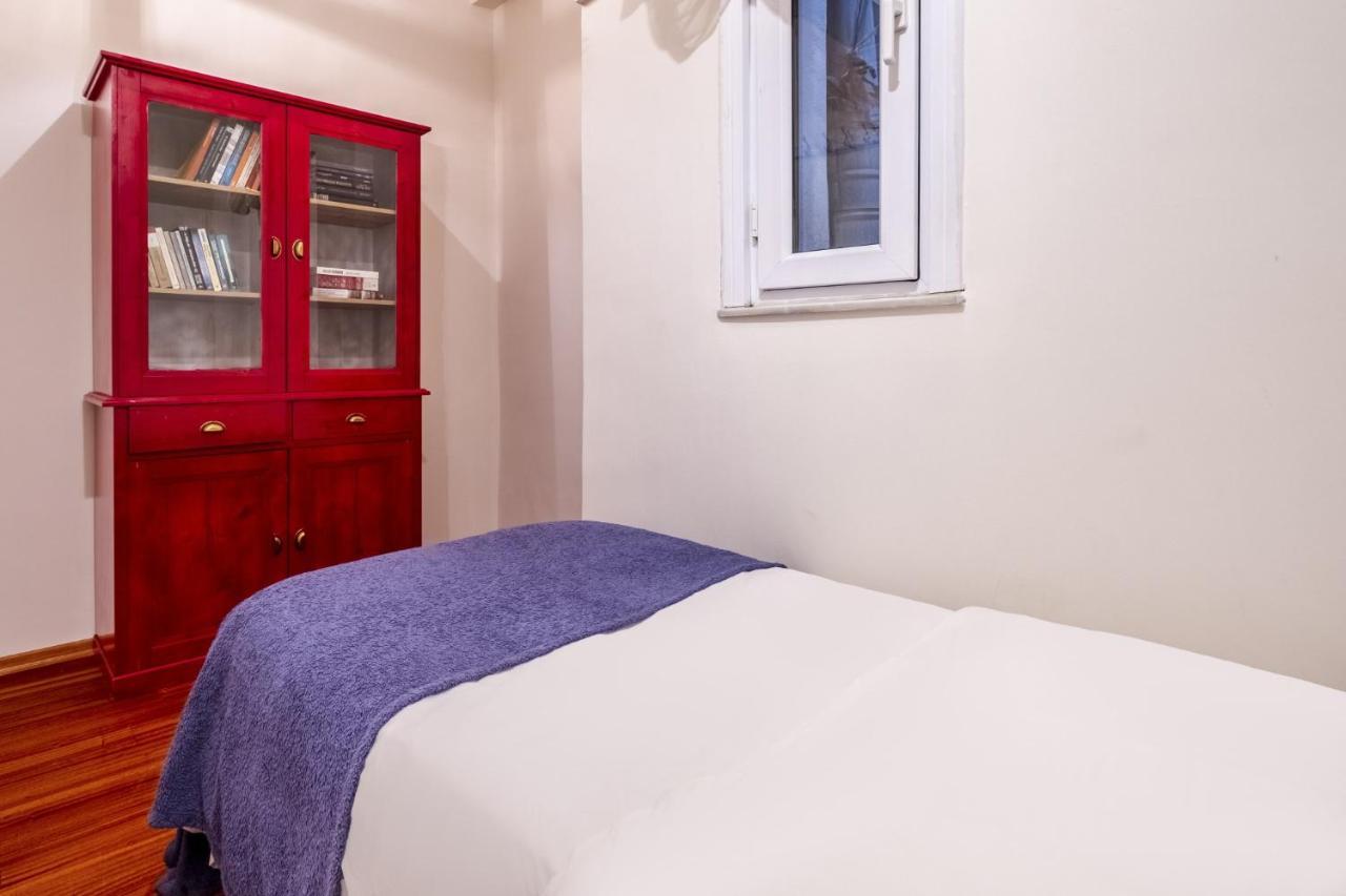 Centrally Located Apartment With Balcony In Sisli อิสตันบูล ภายนอก รูปภาพ